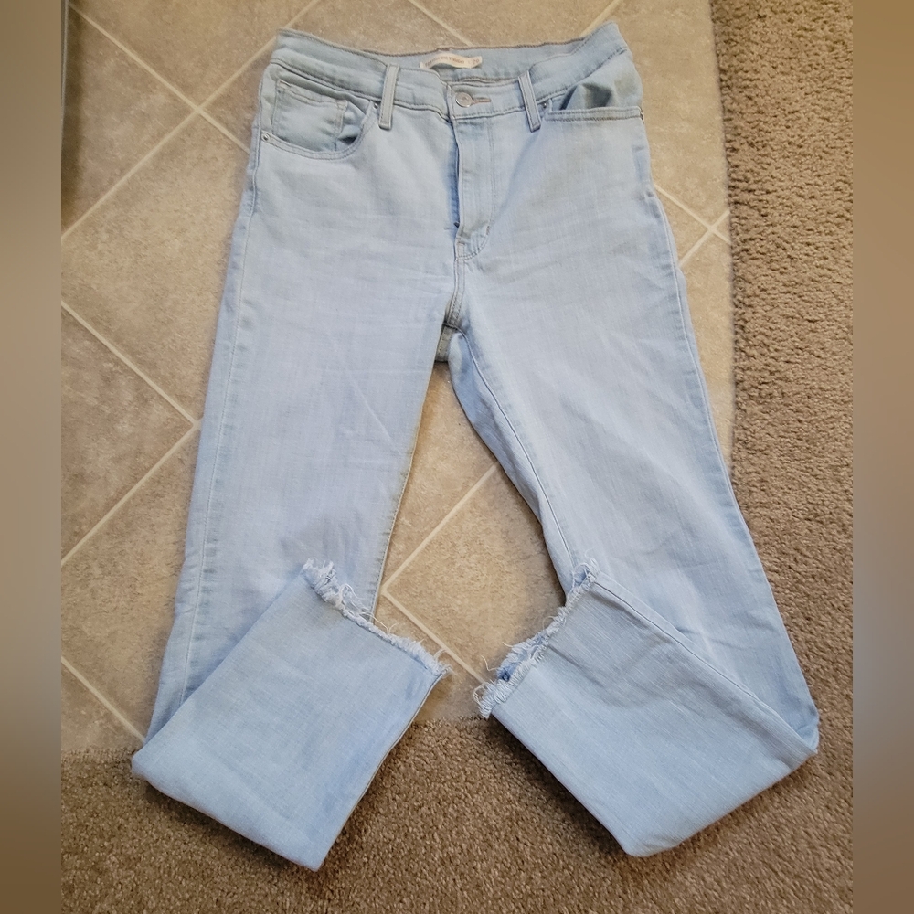 Levi's High Rise Jeans